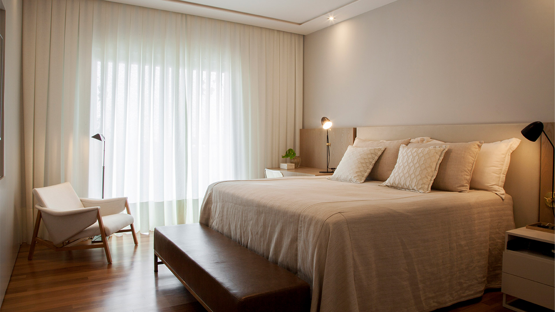 03.-batistelatom_SäuPauloBrazil_VilaNovaResidence_PrimaryRoom